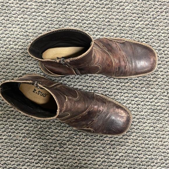 Western Inspired Boots - Picture 2 of 10